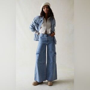 Kendall and Kylie Extreme Wide Leg Cargo Jeans